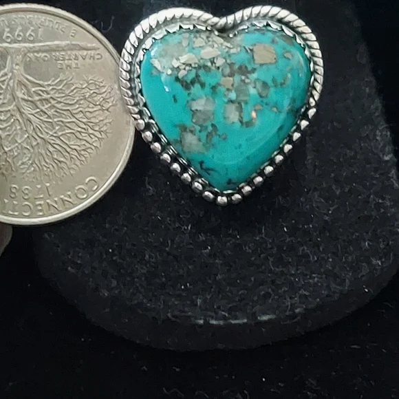 Beautiful Kingman Deep Blue Turquoise Heart Ring Sterling Silver Size 9 - Picture 6 of 7